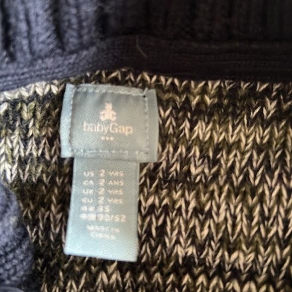 Gap chunky button down cardigan with shawl collar 2T - Picture 2 of 4